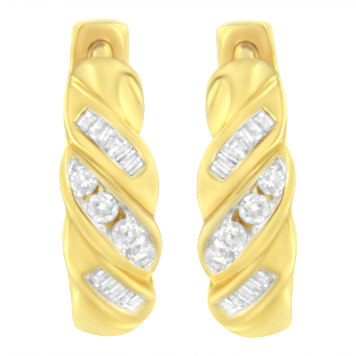 14K Yellow Gold 1/4 ct TDW Alternating 3 Row Baguette & Round Brilliant-Cut Diamond Huggy Hoop Earrings (H-I, I2-I3)