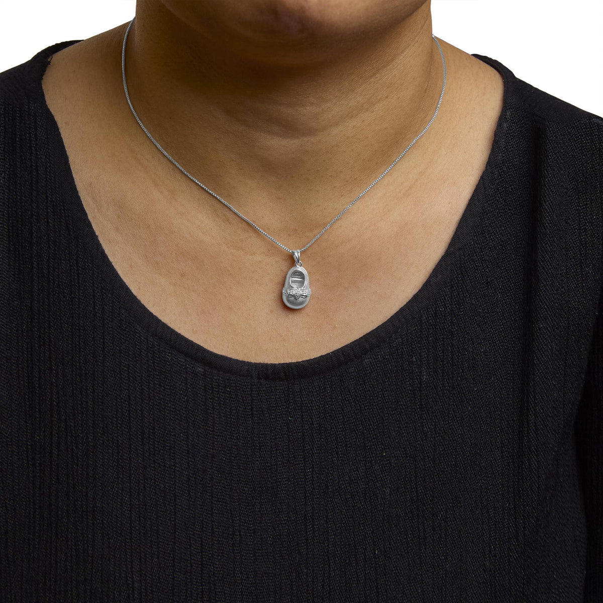 14K White Gold Diamond Accent Baby Shoe with Bow Pendant 18" Necklace (G-H Color, SI1-SI2 Clarity)