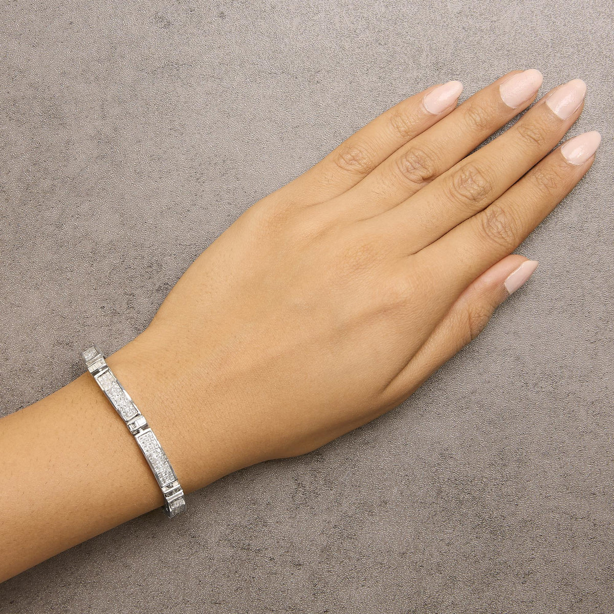 14K White Gold 7.0 Cttw Princess and Baguette Diamond Alternating Link Tennis Bracelet (H-I Color, I1-I2 Clarity) - 7" Inches