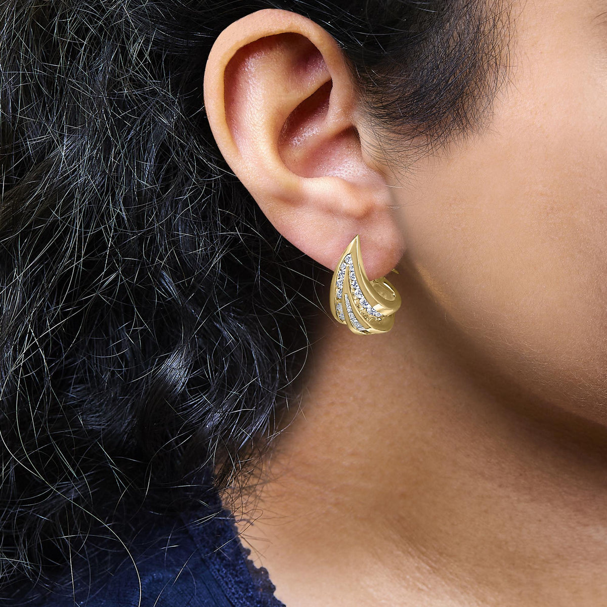 14K Yellow Gold 2 1/4 cttw Diamond Huggy Earrings (I-J, SI1-I2)