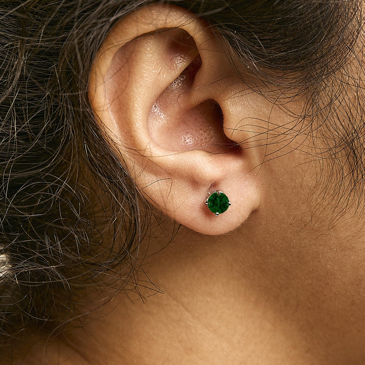 14K Gold Lab Grown Green Diamond Classic Solitaire Stud Earrings