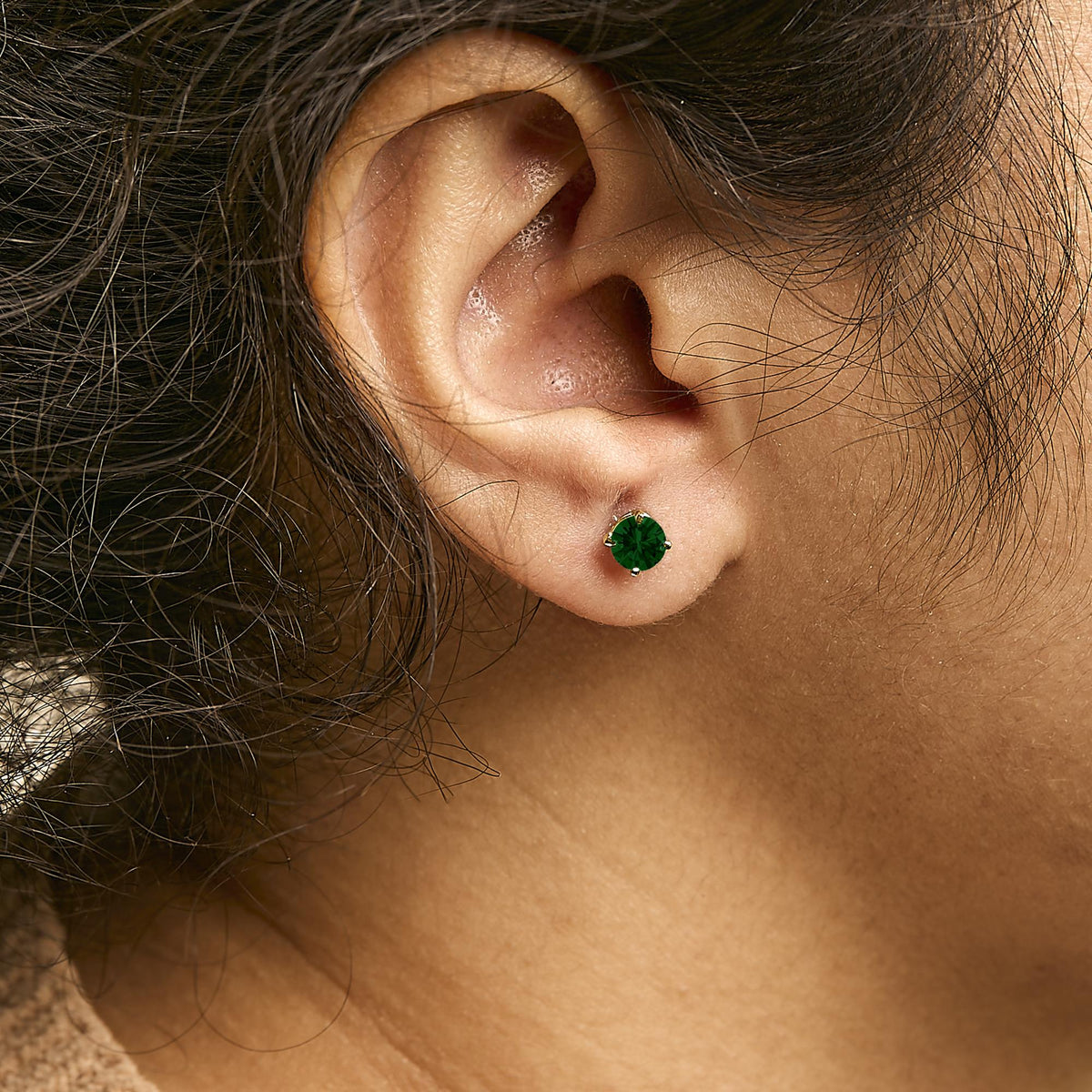 14K Gold Lab Grown Green Diamond Classic Solitaire Stud Earrings