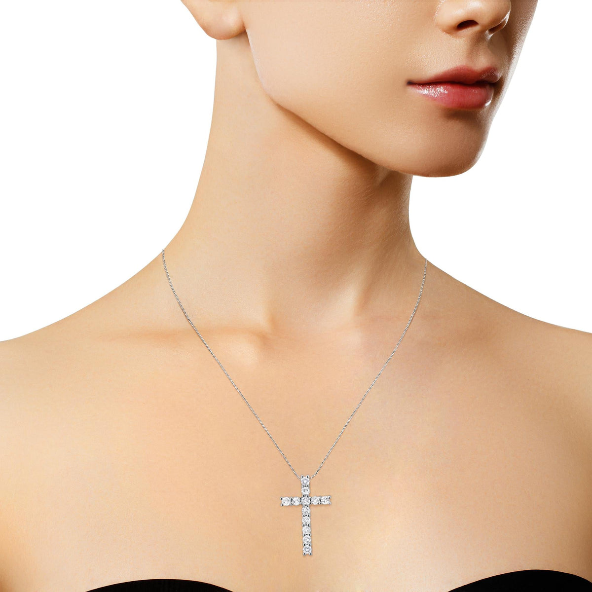 .925 Sterling Silver 1.00 cttw Traditional Diamond Cross 18" Pendant Necklace (J-K Color, I2-I3 Clarity)