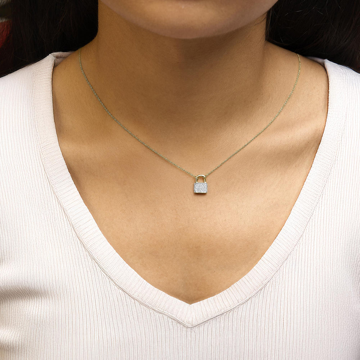 14K Yellow Gold 1/6 Cttw Diamond Lock Pendant 18" Necklace (I-J Color, I1-I2 Clarity)