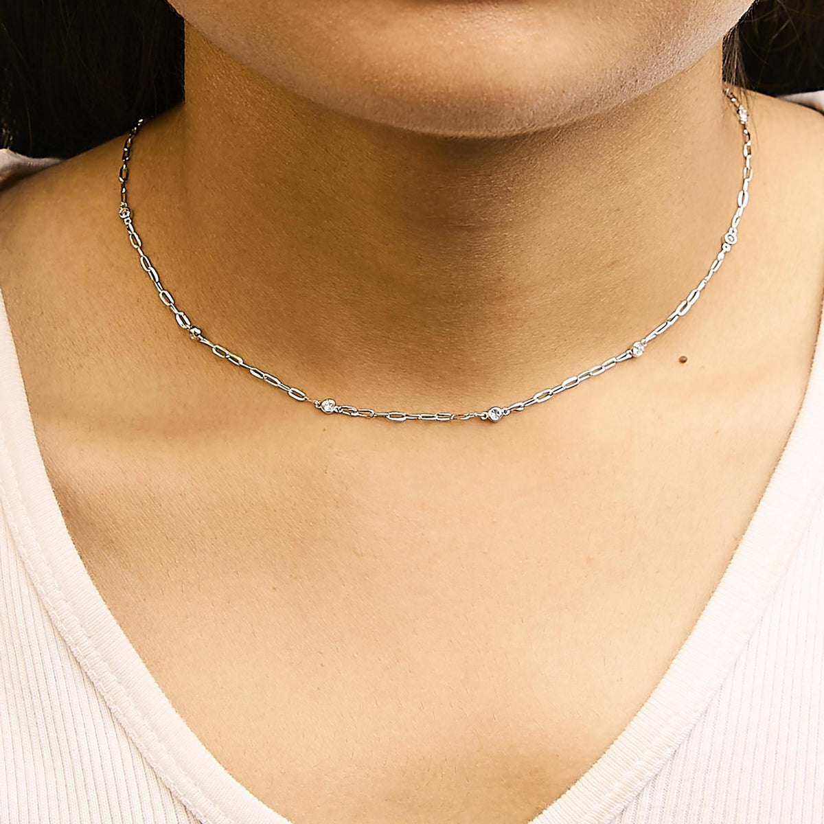 14K White Gold 1/2 Cttw Diamond Bezel Station Paperclip Chain Necklace (H-I Color, SI1-SI2 Clarity) - 18"